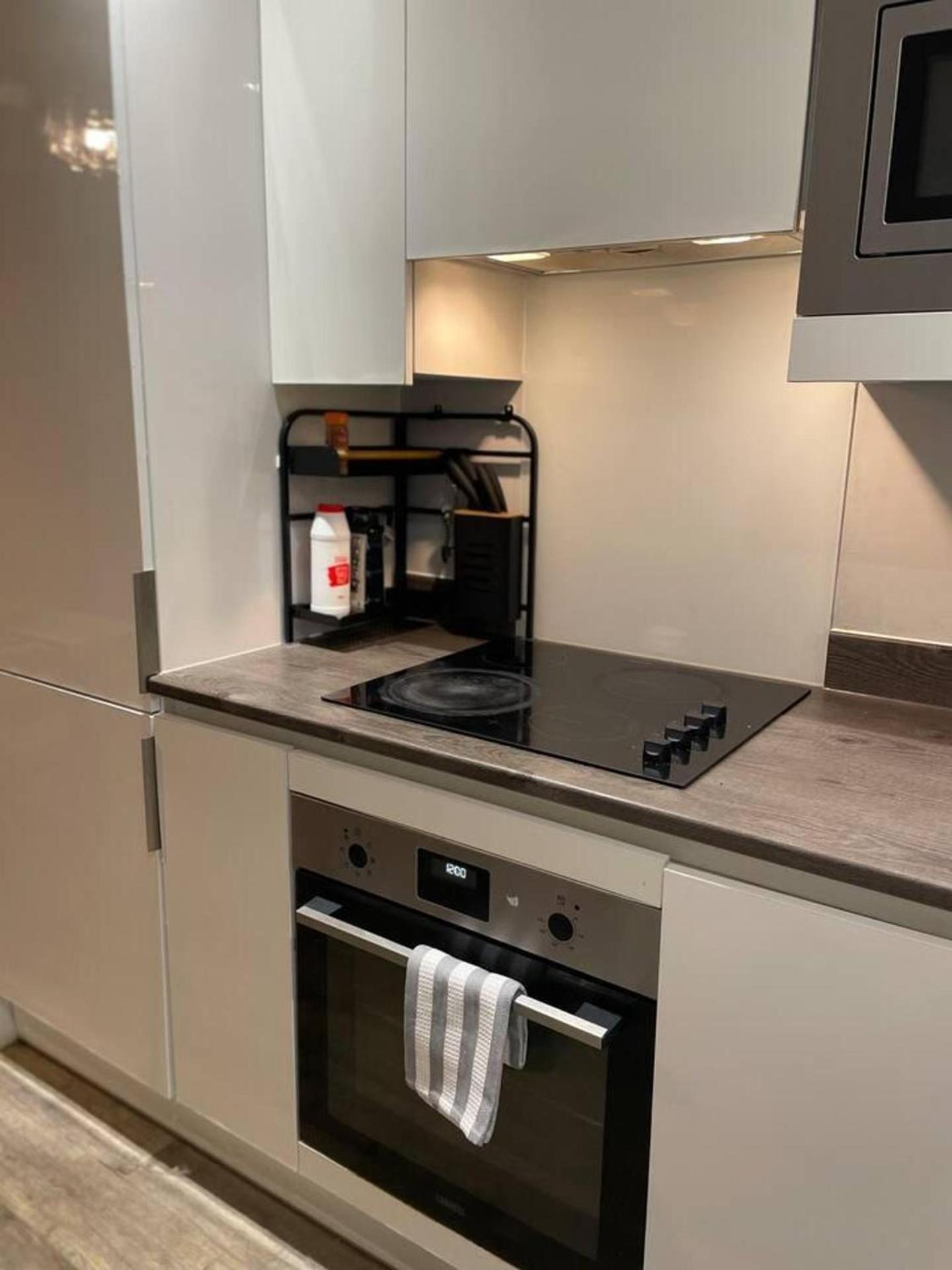 Stylish Retreat - Sleeps 6 Terrace-2bedroom-petsok Birmingham